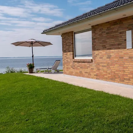 Volmar - 10m From The Sea By Interhome